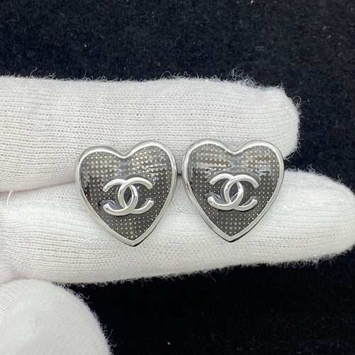 18K  Chanel Heart Gold Earrings