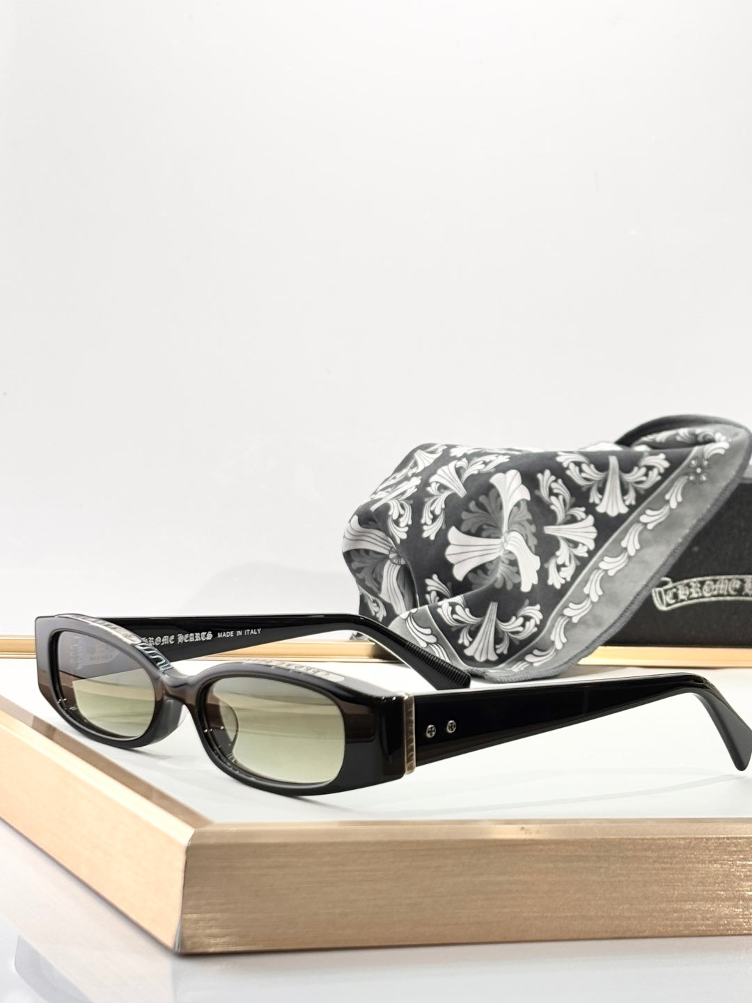 𝘾𝙝𝙧𝙤𝙢𝙚 𝙃𝙚𝙖𝙧𝙩𝙨 Sunglasses-LORD’N