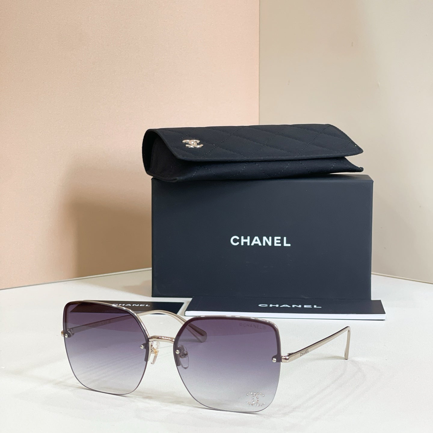 CHANEL Sunglasses 5492-H