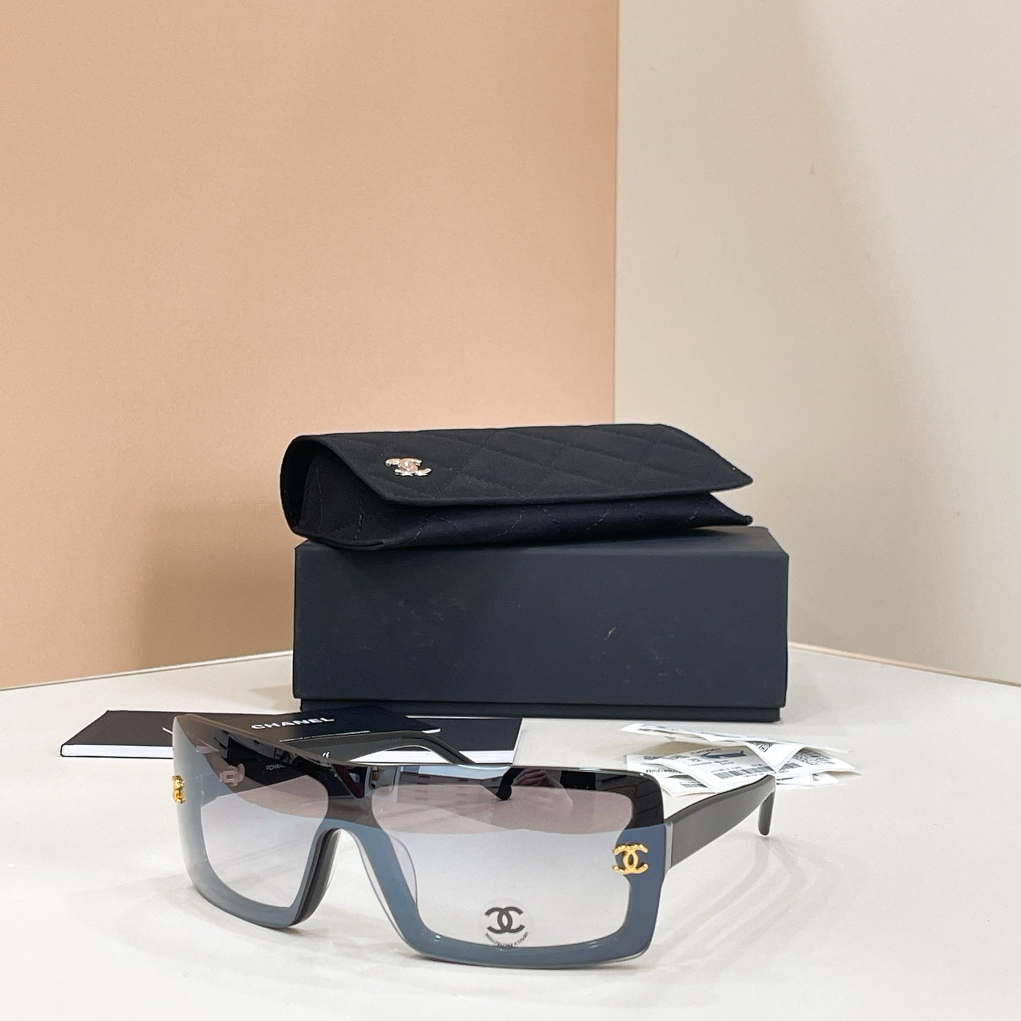 CHANEL Sunglasses CH5507