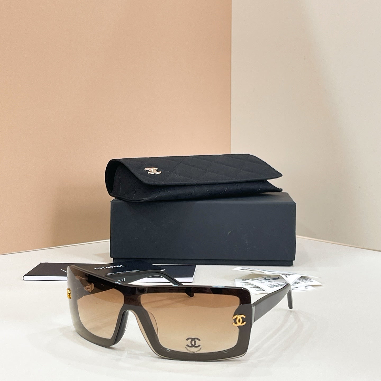 CHANEL Sunglasses CH5507